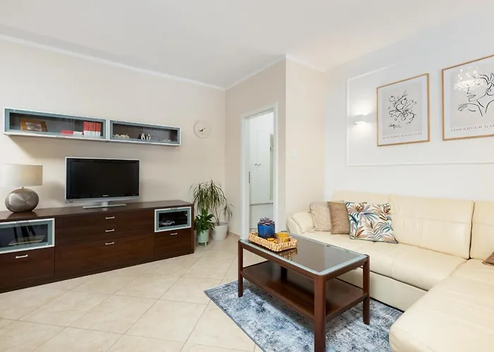 Marina Vrbnik (Primorje-Gorski Kotar)