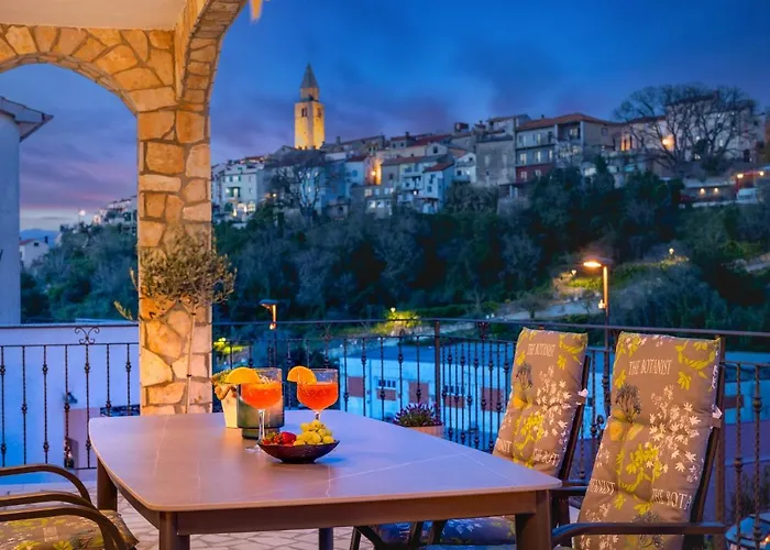 Marina Vrbnik (Primorje-Gorski Kotar)